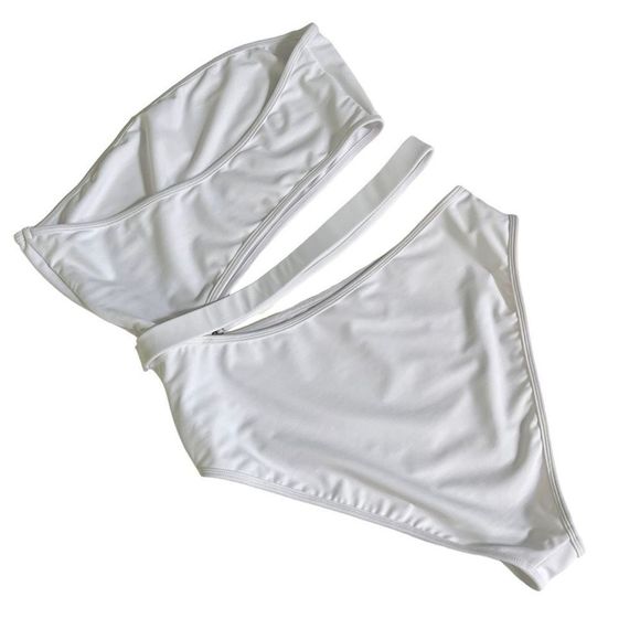 Lovers and Friends American Girl One Piece in White - Picture 5 of 10